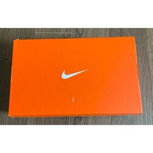Nike empty‎ shoe box